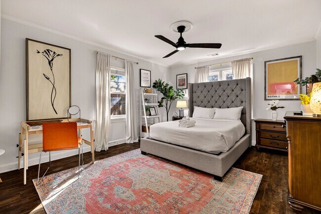 Building Photo - 1106 E 52nd St