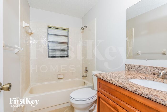 Building Photo - 1348 Ashboro Cir SE