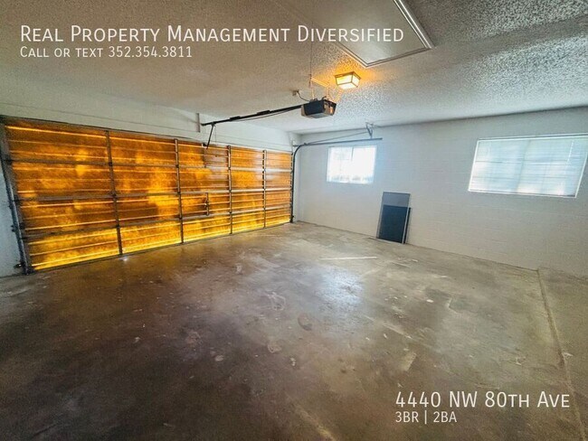 Building Photo - 4440 NW 80th Ave
