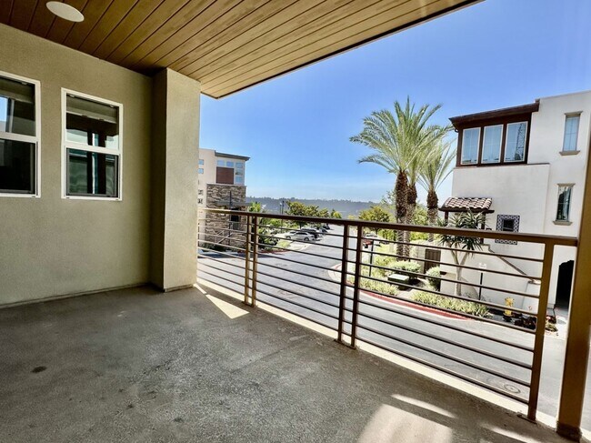 Building Photo - Civita/Apex – Luxury 3BR 3.5BA, Valley Vie...
