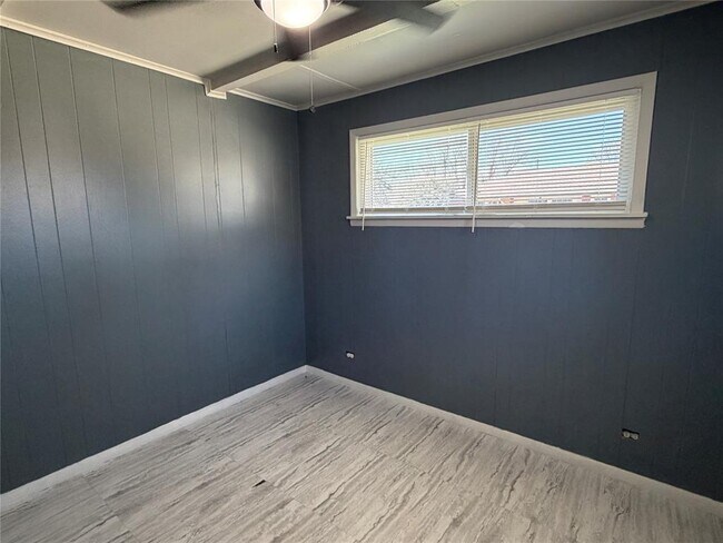 Building Photo - 3929 NW 32nd St