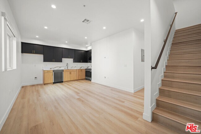 Building Photo - 4178 Willimet Ave