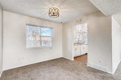 Building Photo - 2 car attached garage, located near Greenway Park Golf Course, pool, tennis courts and clubhouse....