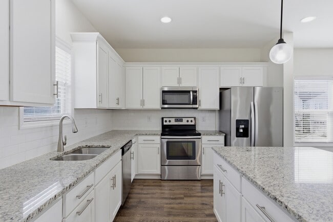 Building Photo - 114 Walden Village Ct