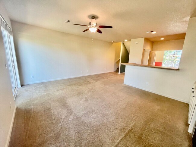 Building Photo - 12947 NW Clement Ln