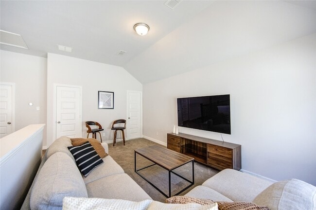 Building Photo - 4110 Sherman Oak Ln