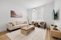 Building Photo - 1542