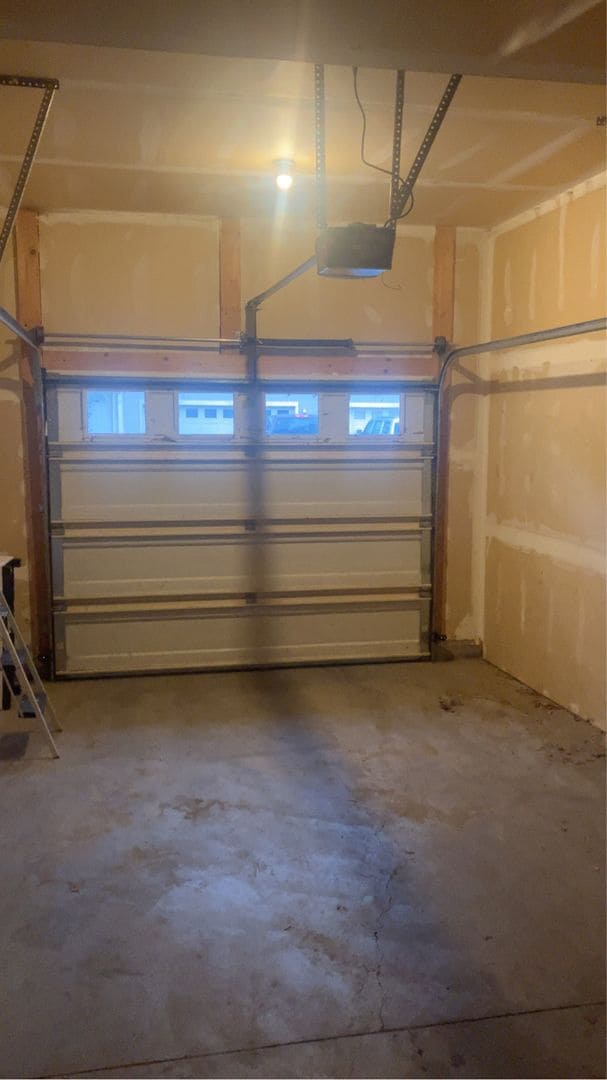 Building Photo - 1306 Kremer Dr