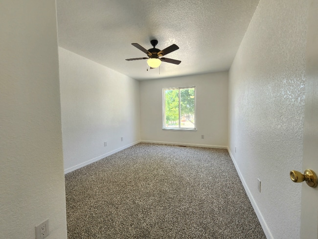 Building Photo - 2202 Cowhand Pl