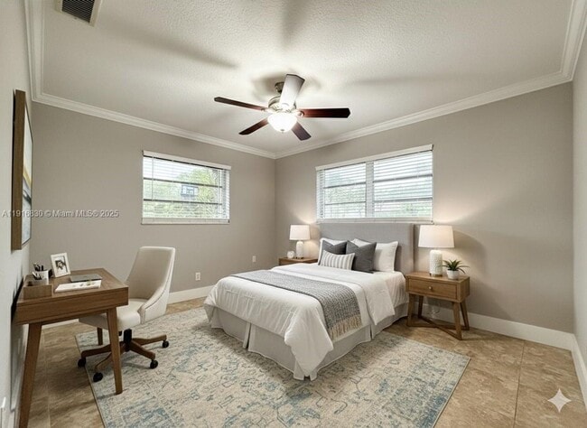 Building Photo - 216 SE 5th St