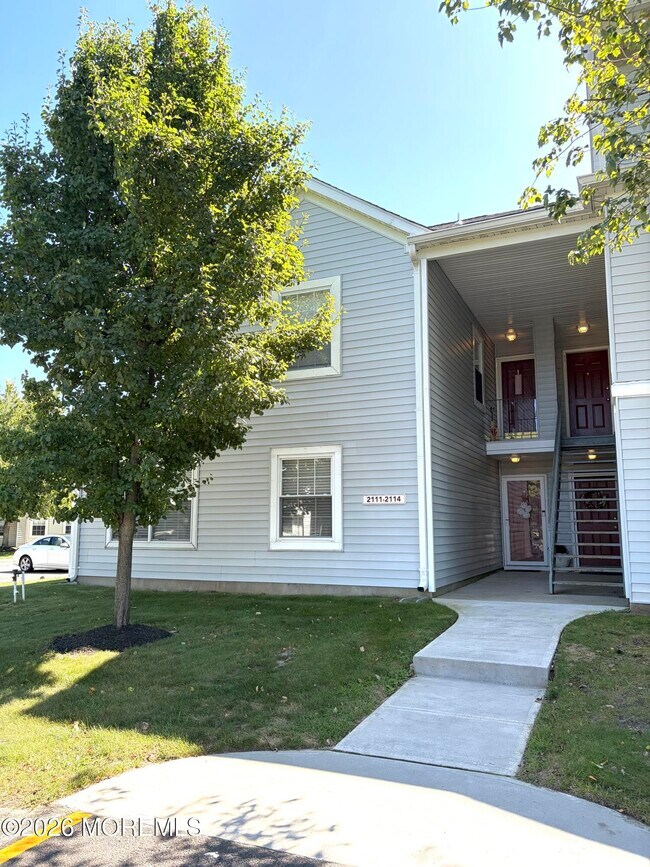 Building Photo - 2111 Waters Edge Dr