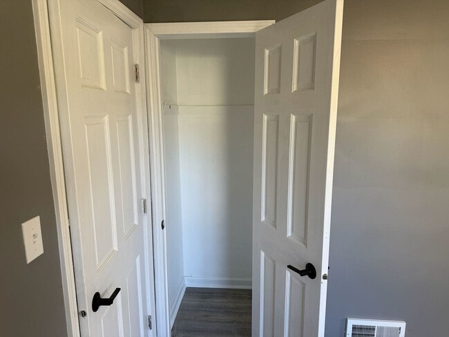 Building Photo - 3141 Green St