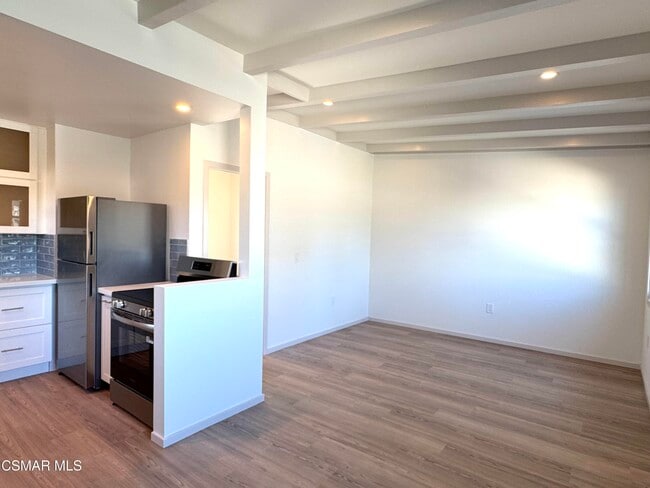 Building Photo - 1919 Colonia Pl