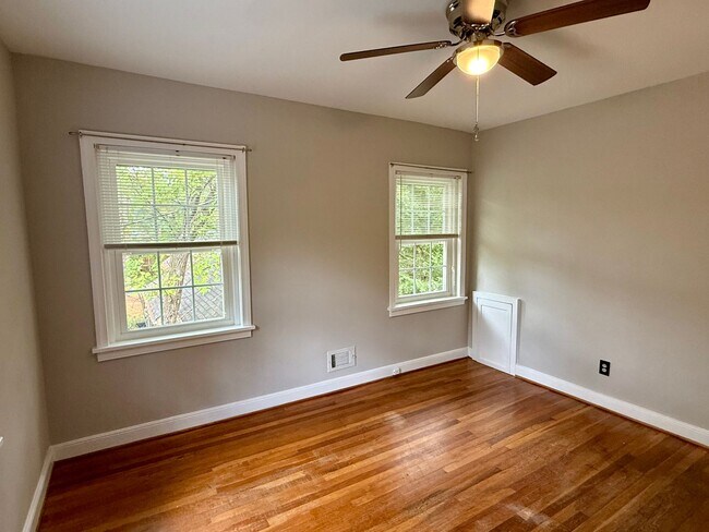 Building Photo - Updated 3BR Home in Coveted Forest Hill Pa...