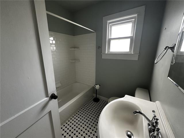 Building Photo - 431 Nursery Ave