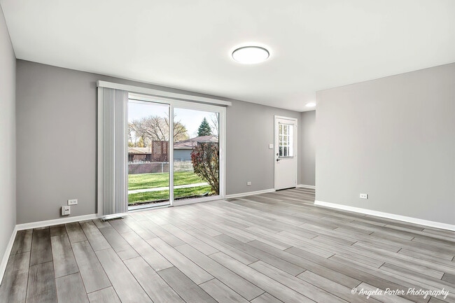 Building Photo - 1303 Forestdale Ct