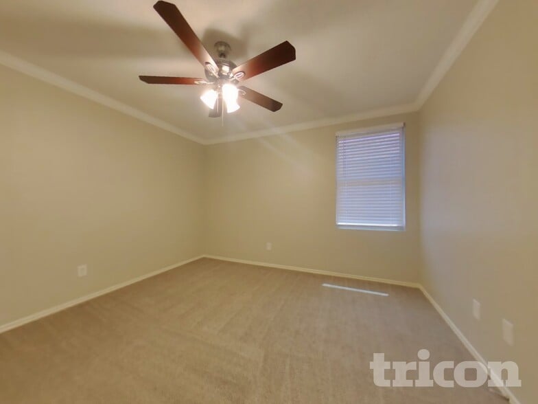 Building Photo - 3608 Clydesdale Dr