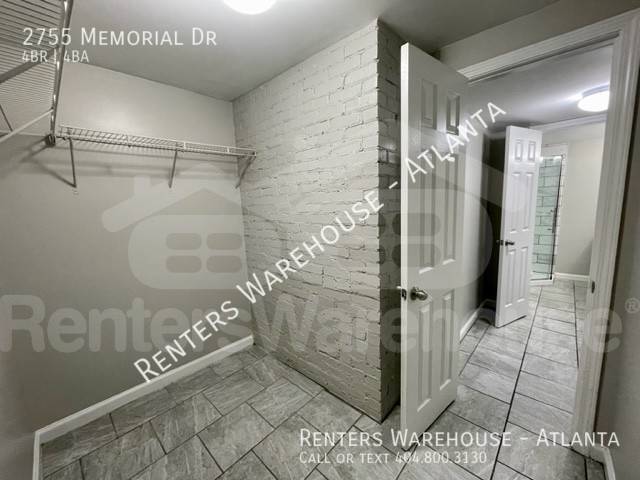 Building Photo - 2755 Memorial Dr SE