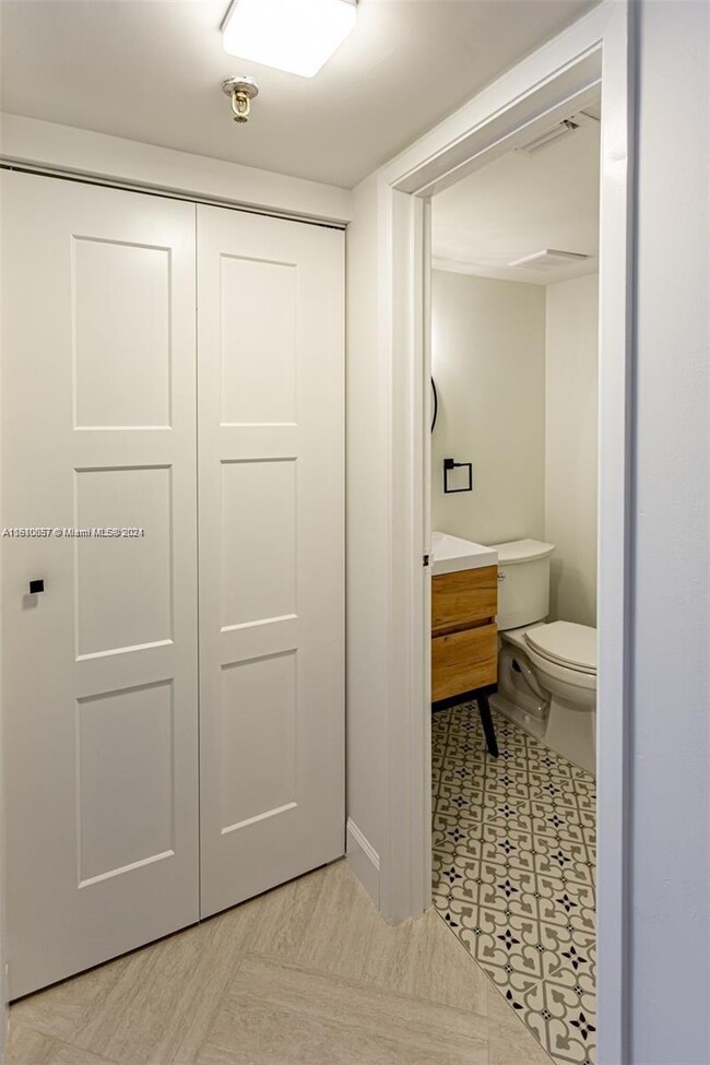 Building Photo - 2401 Collins Ave