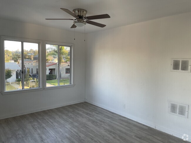 Building Photo - 2965 Tyburn St