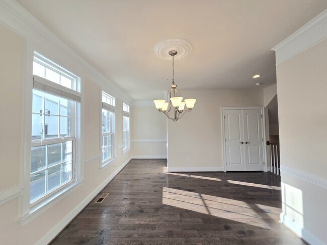 Building Photo - 5415 Stream Bank Ln