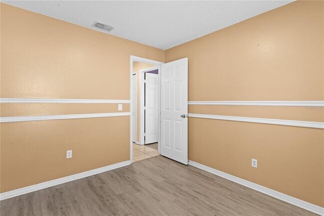 Building Photo - 40045 Palm St