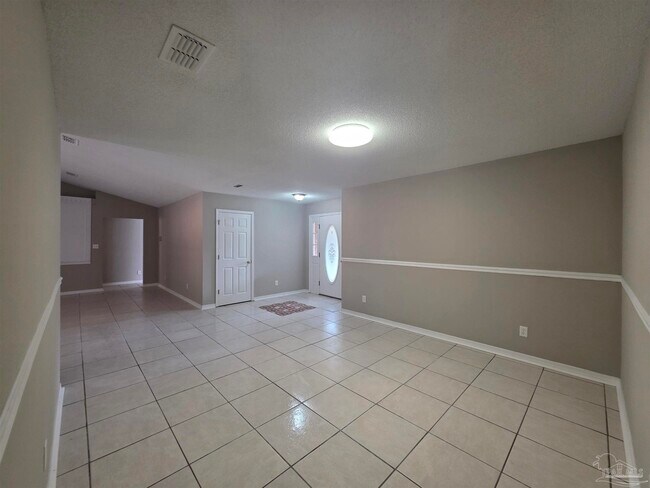 Building Photo - 6913 Hanover Ct