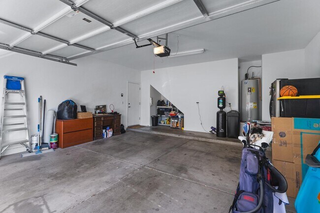 Building Photo - 3846 E Palmer St