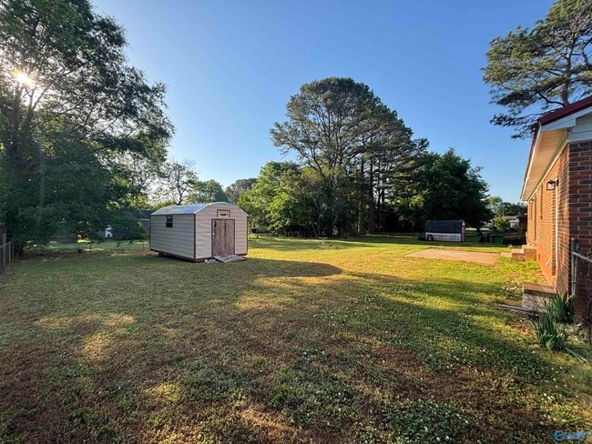 Building Photo - 510 Clift Dr