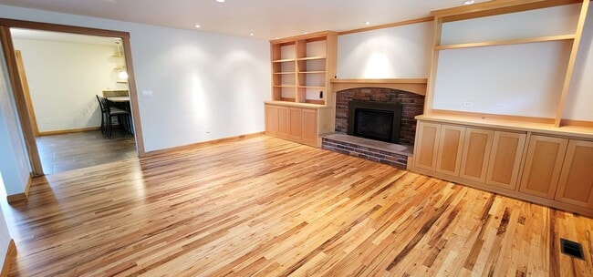 Building Photo - Gorgeous 4-bedroom home including a Two Car Garage and Spacious Backyard with a Shaded Patio