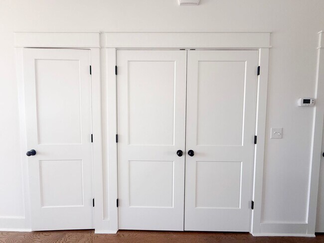 Building Photo - Spacious 4-Bedroom Home Near Tennessee Tech with Pool Access and Pet-Friendly Living