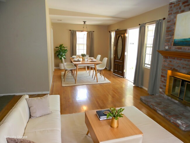 Building Photo - 1342 E Maple Ave