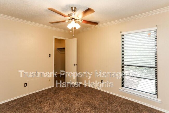 Building Photo - 1208 Westway Cir