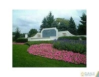 Building Photo - 1725 Waterford Dr