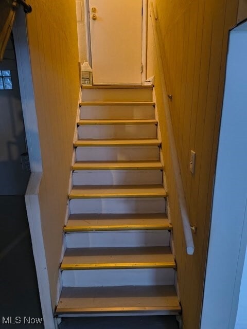 Building Photo - 5202 Henry St