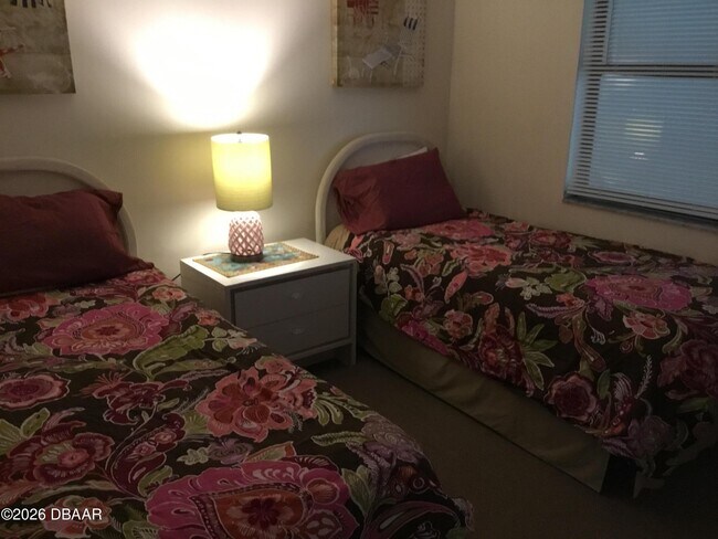 Building Photo - 1571 S Atlantic Ave