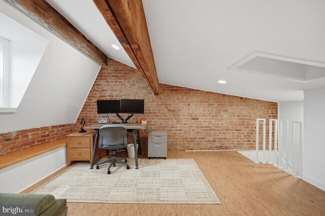 Building Photo - 5324 Colorado Ave NW