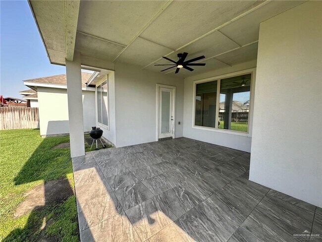 Building Photo - 5016 Kendlewood Ave