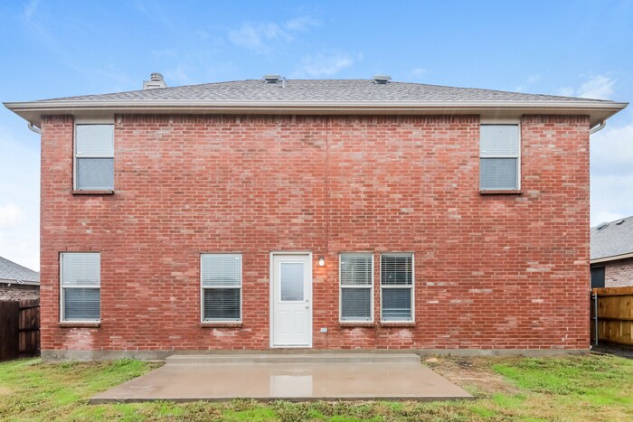 Building Photo - 512 Laurel Ln