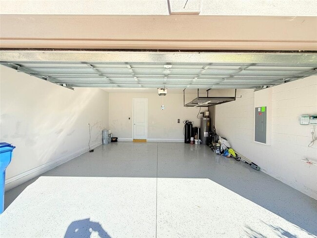 Building Photo - 10844 Rolling Moss Rd