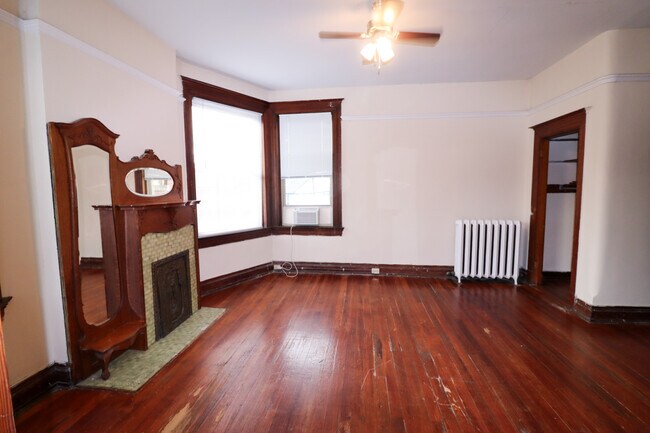 Building Photo - 2705 Eden Ave