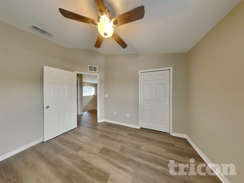 Building Photo - 435 Maple Pointe Dr