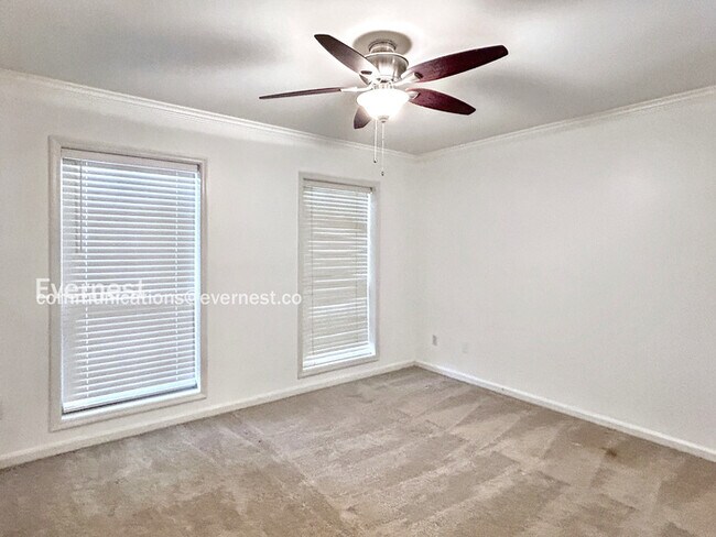 Building Photo - 1105 Lenox Way NE