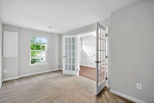Building Photo - 5704 River Shark Ln