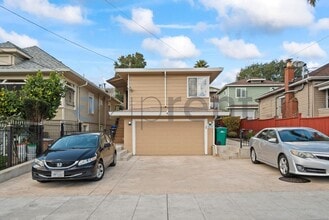 Building Photo - 2033 High St