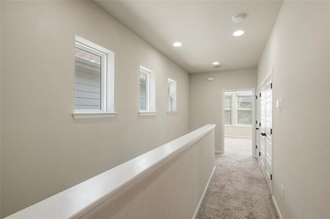 Building Photo - 13608 Cibolo Trace