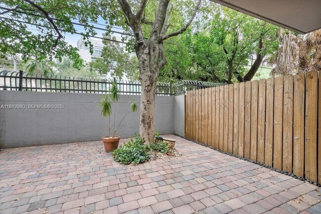 Building Photo - 3097 Bird Ave