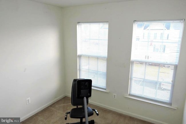 Building Photo - 41 Scholarship Ln
