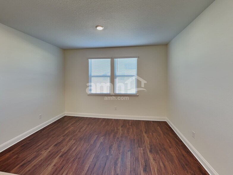 Building Photo - 164 Bee Tree Blvd