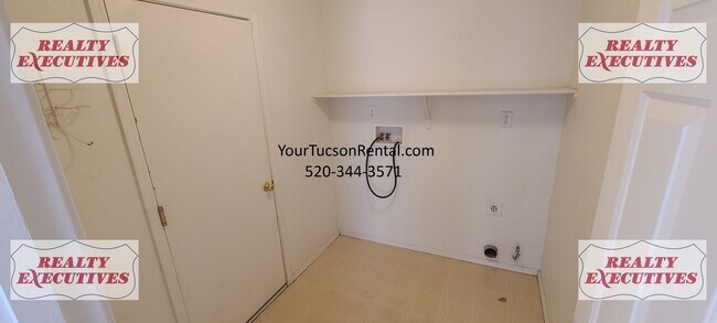 Building Photo - Drexel Rd & Campbell - 3/1 House with A/C